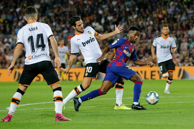 关于瓦伦西亚补时绝杀客场淘汰英超球队的信息