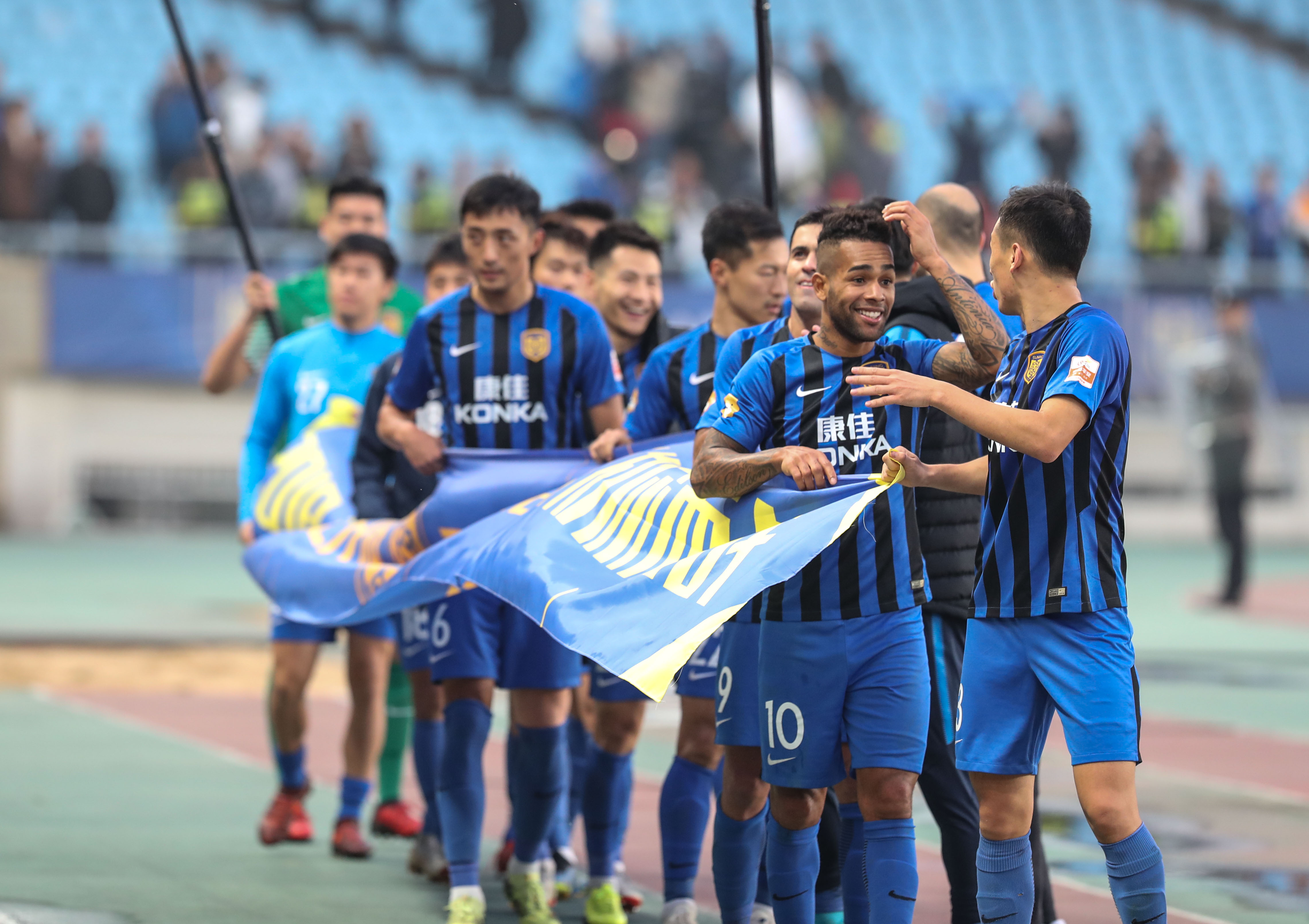 开云体育-关于江苏苏宁轻松击败佳兆业，取得联赛两连胜的信息