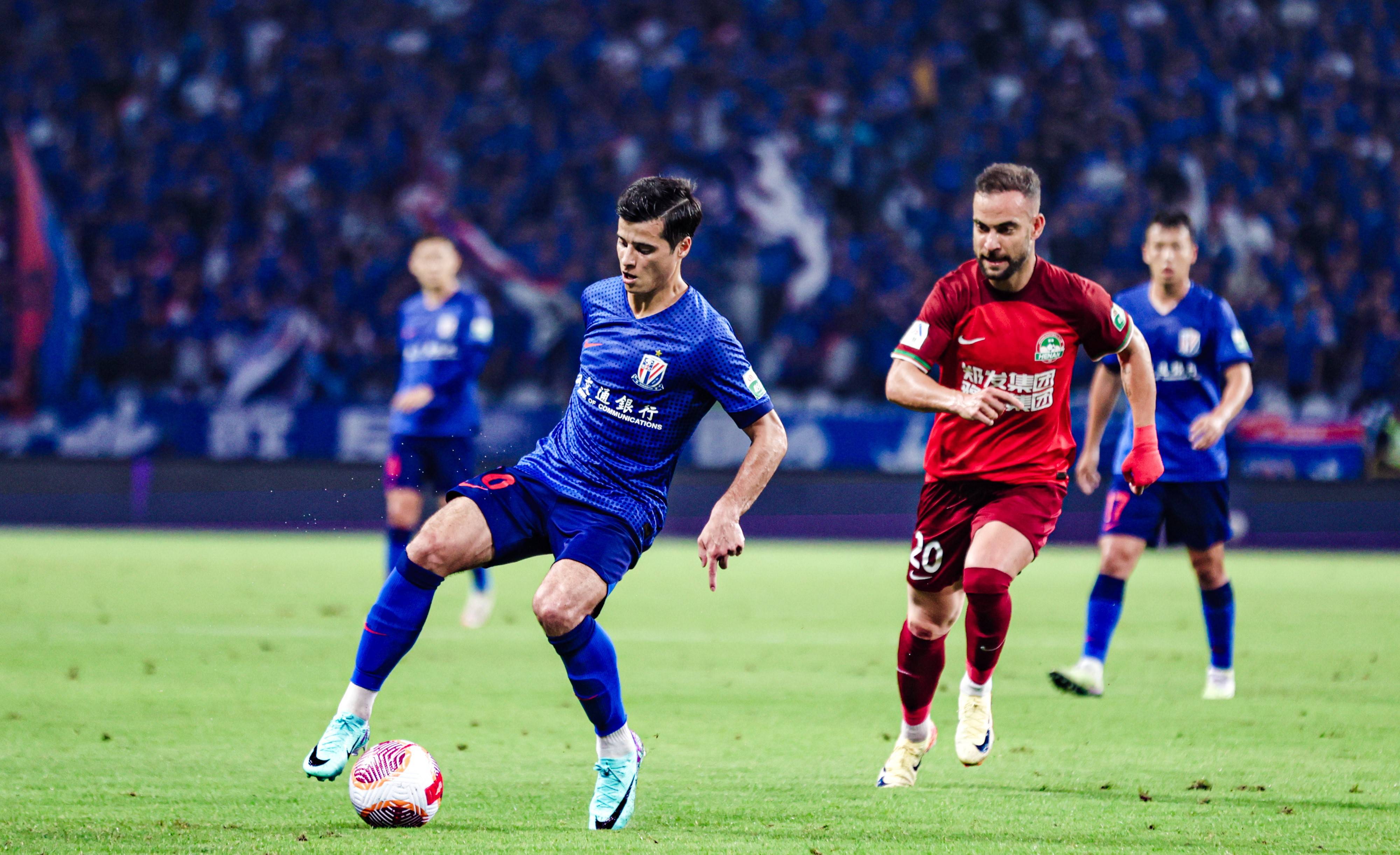 开云体育官网-上海绿地申花凭借进球优势，取得胜利的简单介绍