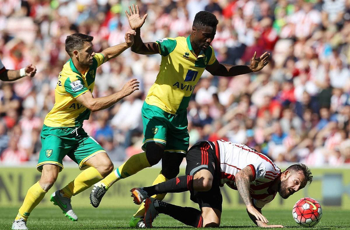 包含桑德兰主场告负，遭遇连败吞下苦果反思战术失误的词条