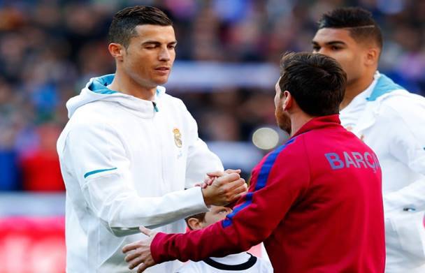 包含皇马遇上尤文图斯，紧张气氛弥漫的词条