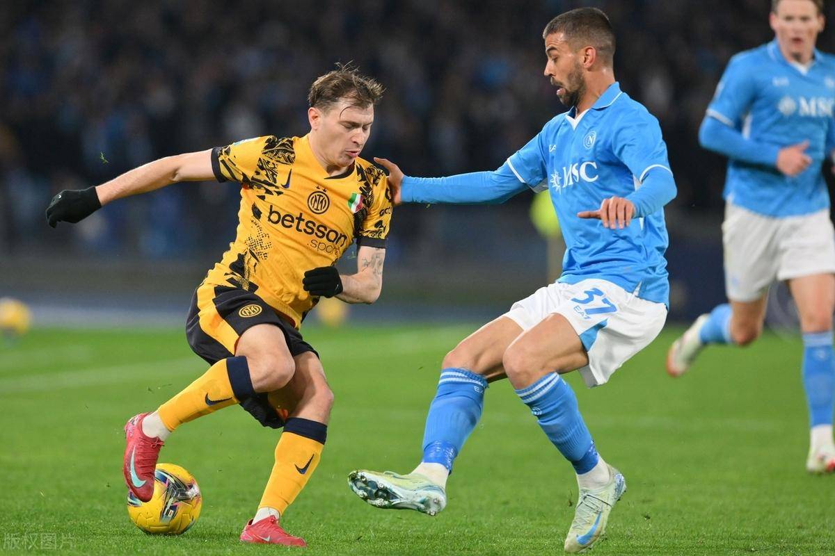 开云体育在线-国际米兰前场连环进攻，轻松击败对手