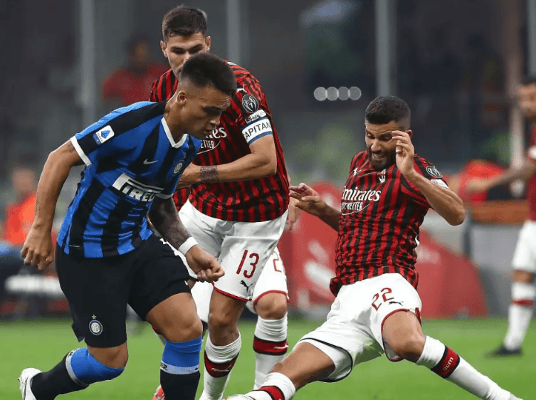 包含沃尔夫斯堡巨星连续进球刷新德甲记录的词条