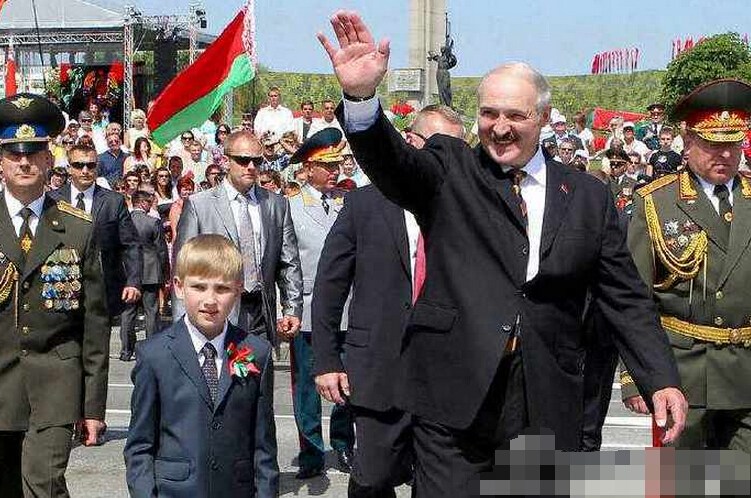 俄本战胜赌马赛后激烈申新帅的简单介绍