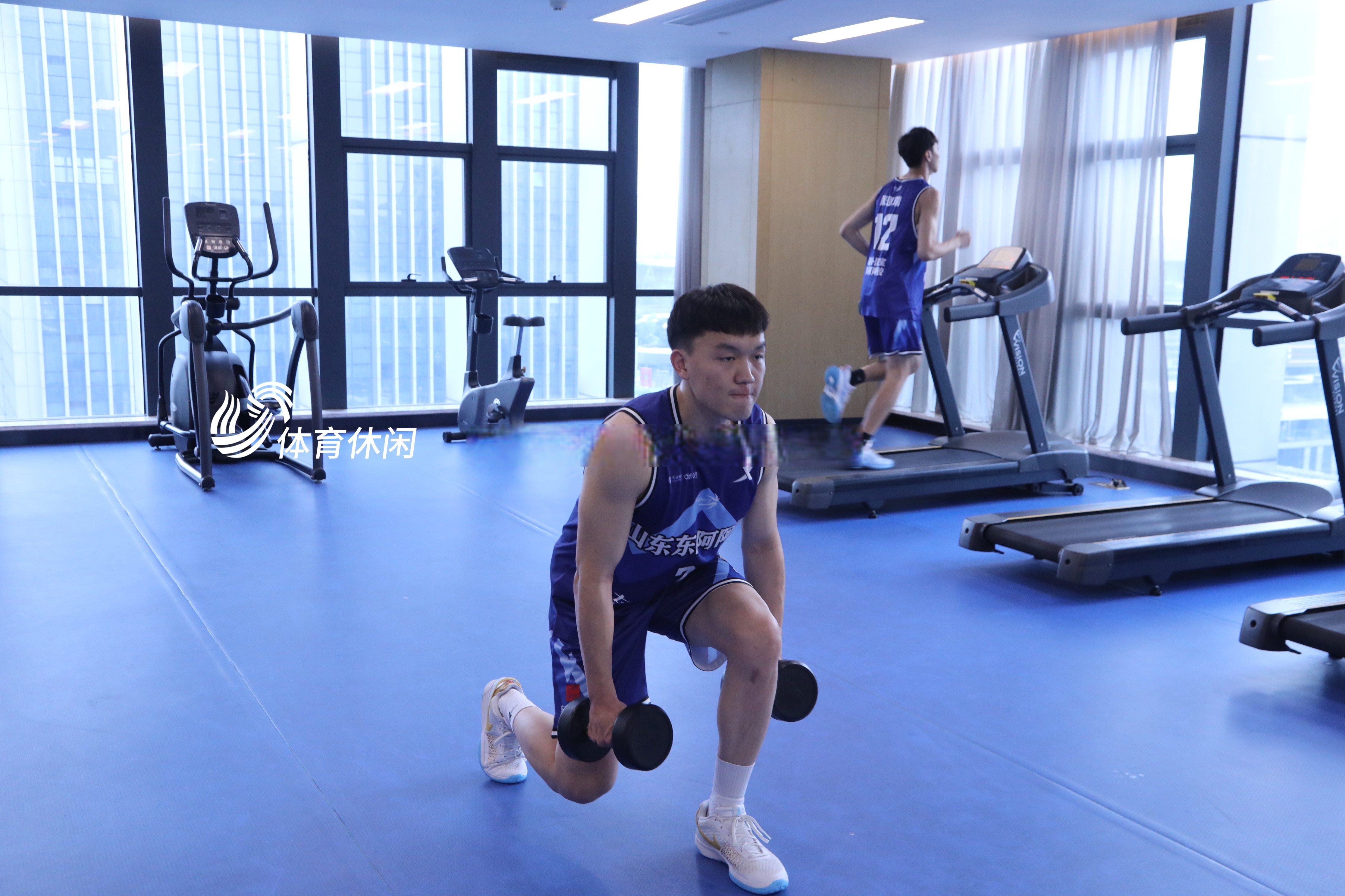 迎战强敌，球队逆境求胜成功逆袭