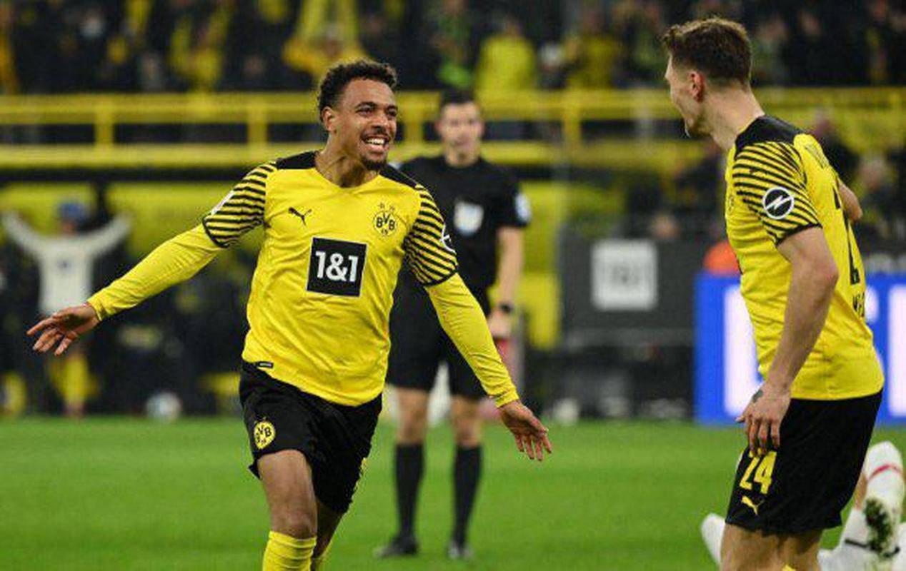 开云体育登录-弗赖堡客场大胜，登上德甲积分榜前列