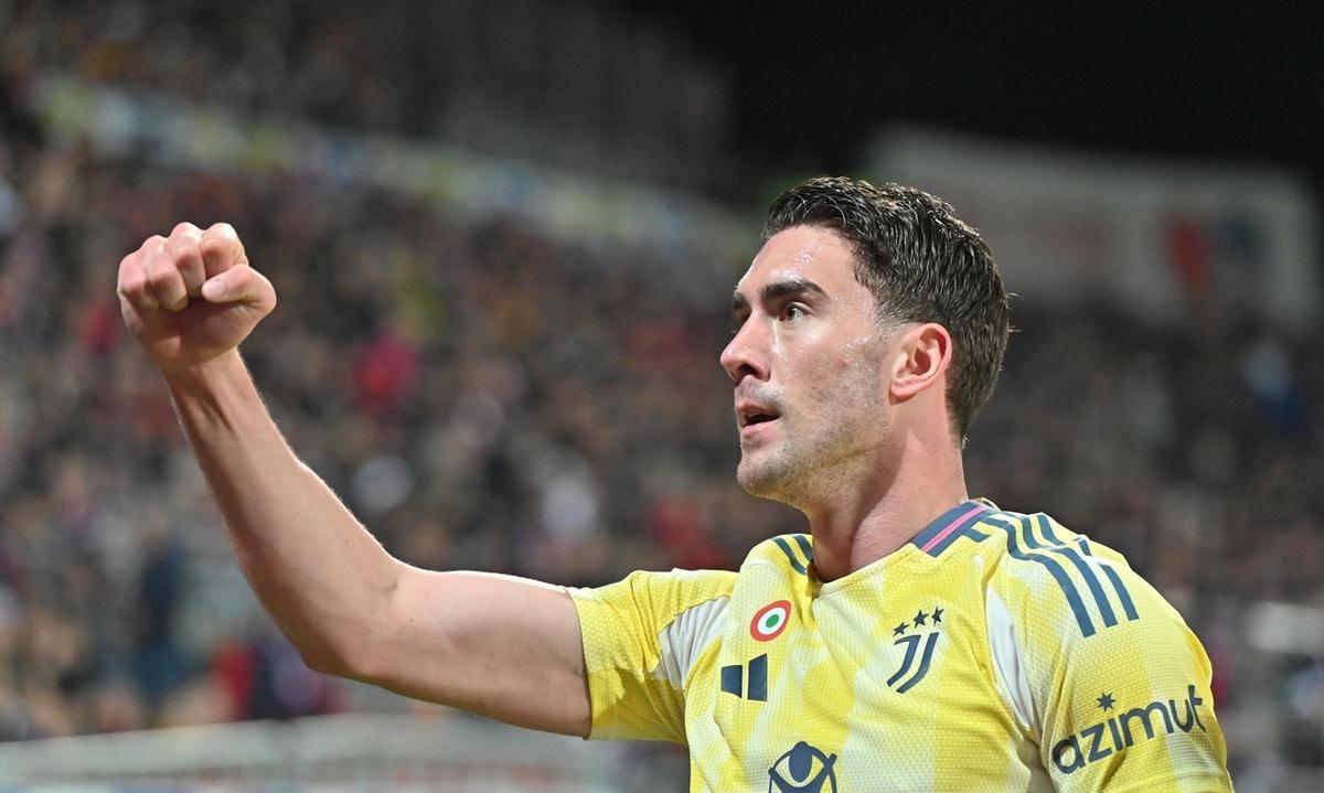 包含尤文青年军连胜，赢得主教练赞誉的词条