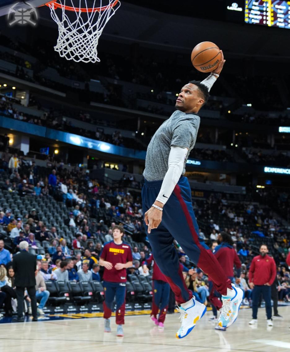 开云体育在线登录-球队背靠背作战，运动员体力透支