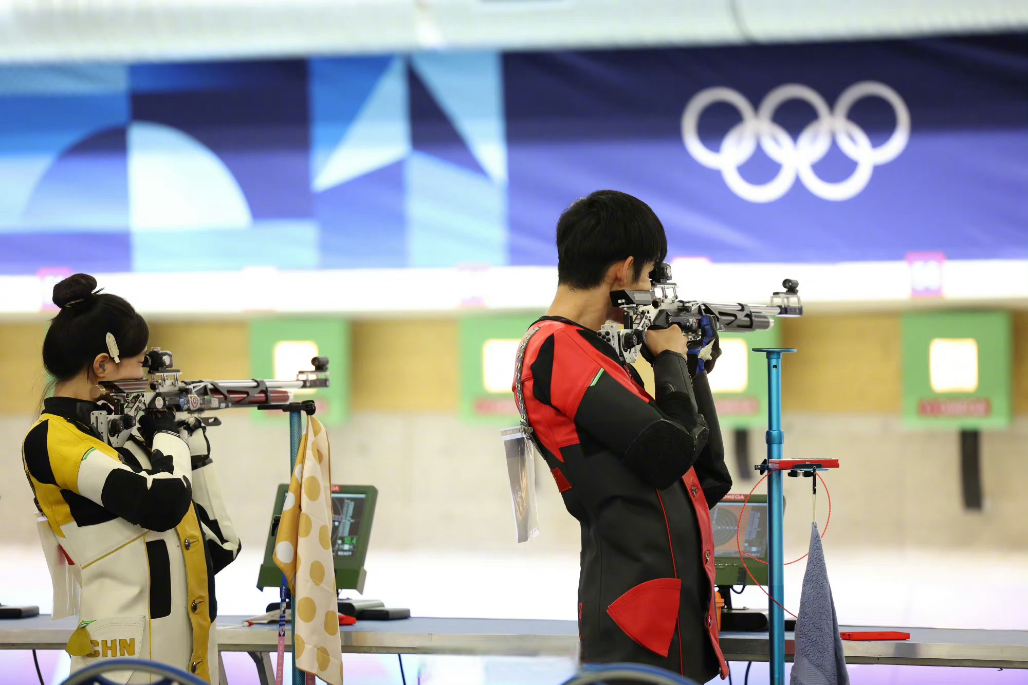 开云体育在线-保加利亚选手力挫对手夺得射击比赛金牌