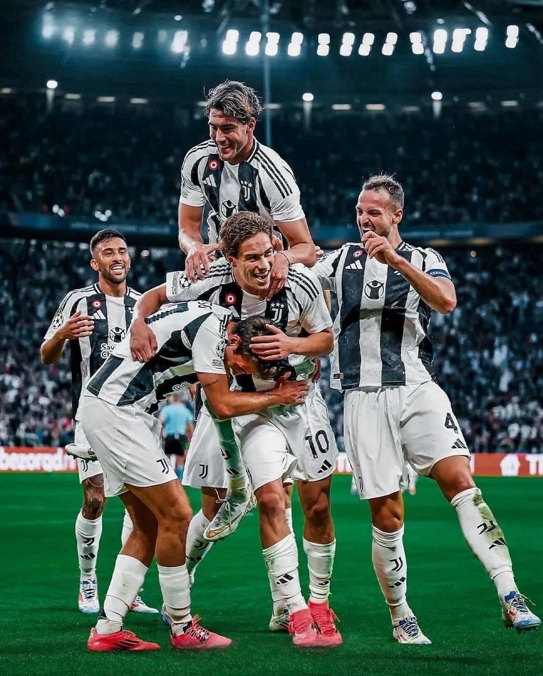 开云体育网页版入口-尤文图斯展现雄心，对阵阿森纳