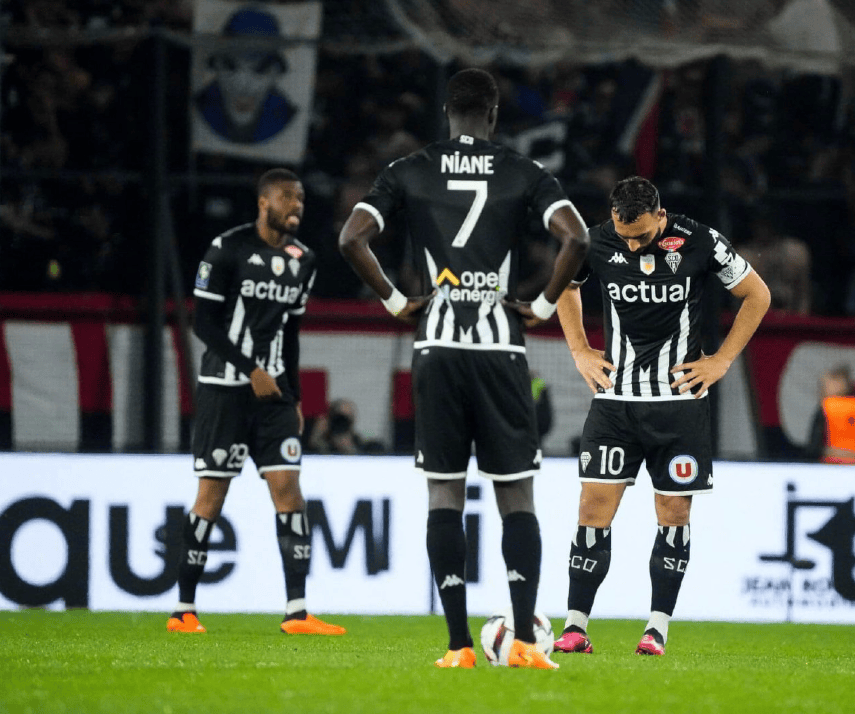 开云体育-里昂客场不敌尼斯，跌出法甲前四