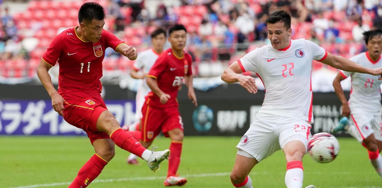 开云体育在线登录-足球场上热血搏杀，胜负难分的简单介绍