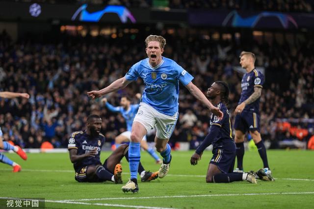 曼城主场大胜多特,确保晋级欧冠四强 曼城主场大胜多特,确保晋级欧冠四强